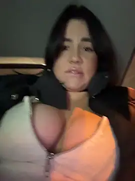 SwittieKendra online show from November 2025 07:47:01 PM