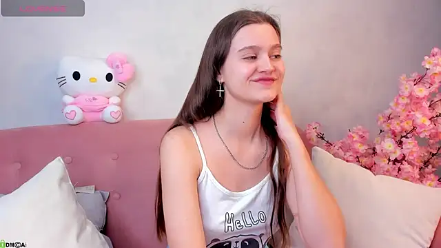 Renesmy Black online show from November 2025 12:32:02 AM