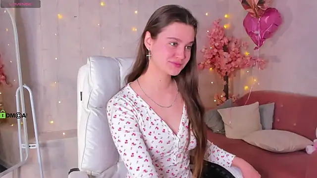 Renesmy Black online show from March 2026 12:05:01 AM