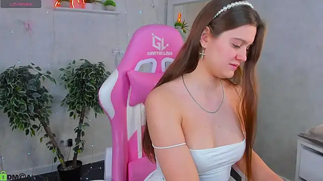 Renesmy Black online show from April 2026 11:05:01 PM