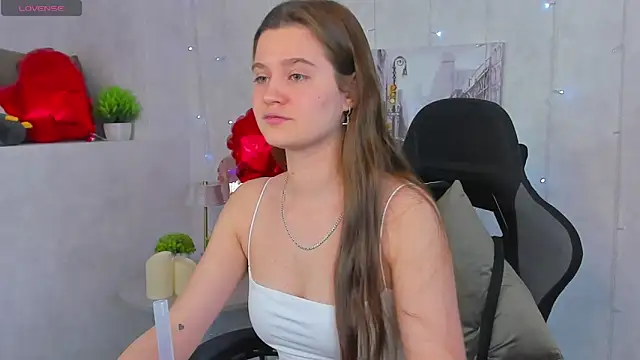 Renesmy Black online show from March 2026 12:03:01 AM