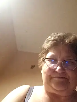 Katherine735 online show from May 2026 06:30:01 PM