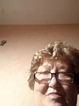 Snapshot of Katherine735 chatting on October 2025 09:47:01 PM Katherine735 online show from October 2025 09:47:01 PM