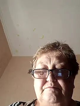 Snapshot of Katherine735 chatting on December 2025 03:06:01 PM Katherine735 online show from December 2025 03:06:01 PM