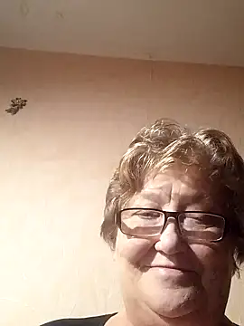 Snapshot of Katherine735 chatting on October 2025 09:33:02 PM Katherine735 online show from October 2025 09:33:02 PM