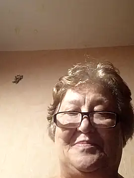 Snapshot of Katherine735 chatting on October 2025 11:03:02 PM Katherine735 online show from October 2025 11:03:02 PM