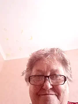 Katherine735 online show from January 2026 12:00:01 PM