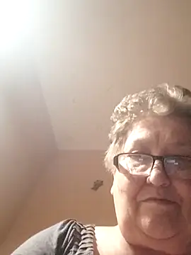 Snapshot of Katherine735 chatting on November 2025 03:46:02 PM Katherine735 online show from November 2025 03:46:02 PM