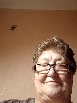 Snapshot of Katherine735 chatting on November 2025 09:37:02 PM Katherine735 online show from November 2025 09:37:02 PM