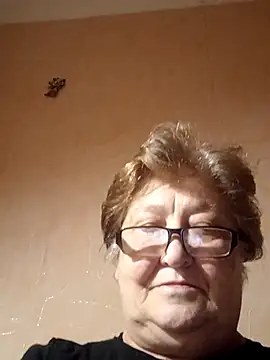 Snapshot of Katherine735 chatting on November 2025 06:12:02 PM Katherine735 online show from November 2025 06:12:02 PM