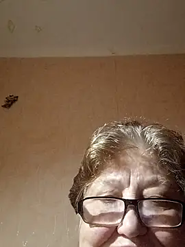 Snapshot of Katherine735 chatting on November 2025 08:45:02 PM Katherine735 online show from November 2025 08:45:02 PM