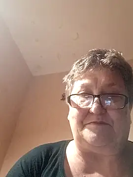 Snapshot of Katherine735 chatting on November 2025 07:51:02 PM Katherine735 online show from November 2025 07:51:02 PM