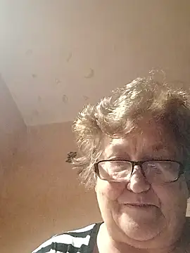 Snapshot of Katherine735 chatting on November 2025 03:05:02 PM Katherine735 online show from November 2025 03:05:02 PM