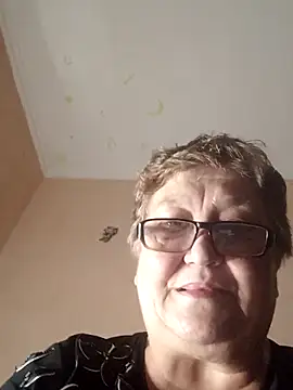 Snapshot of Katherine735 chatting on December 2025 04:33:02 PM Katherine735 online show from December 2025 04:33:02 PM