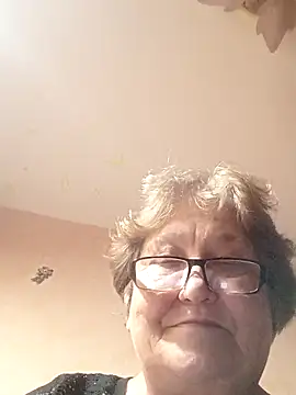 Snapshot of Katherine735 chatting on October 2025 01:44:02 PM Katherine735 online show from October 2025 01:44:02 PM