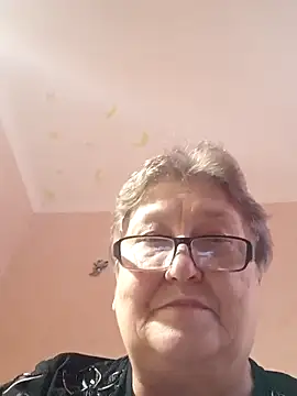 Snapshot of Katherine735 chatting on November 2025 10:04:01 AM Katherine735 online show from November 2025 10:04:01 AM