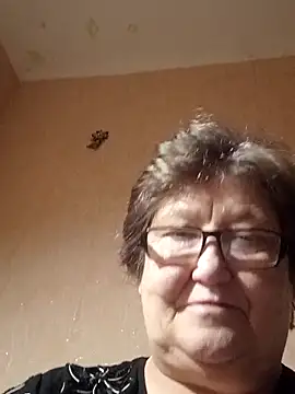 Snapshot of Katherine735 chatting on November 2025 07:18:02 PM Katherine735 online show from November 2025 07:18:02 PM