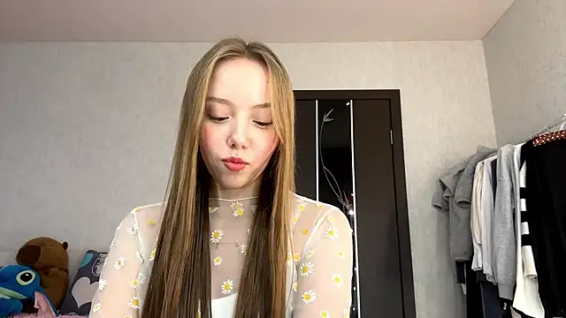AntoniaMoravick online show from October 2025 09:12:01 AM