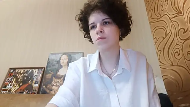 JesseniaHanney online show from October 2025 09:01:01 AM