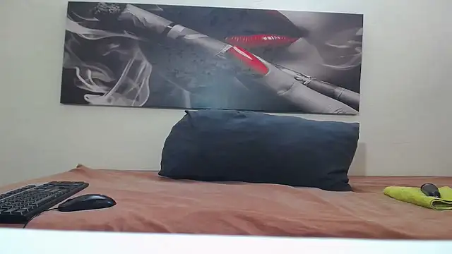 Kelly-001 online show from February 2026 01:00:01 PM