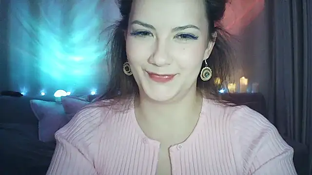 MoodieMira online show from February 2026 05:13:02 PM