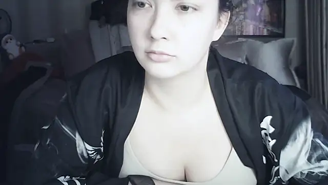 MoodieMira online show from June 2026 05:08:02 PM