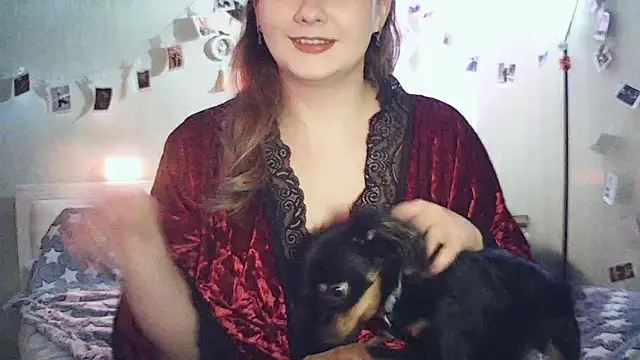 MoodieMira online show from February 2026 05:35:02 PM