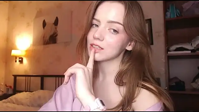 Olivia Mensy online show from October 2025 09:43:02 AM
