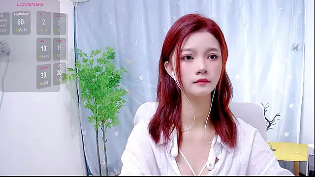 niannian6373 online show from October 2025 12:15:02 PM