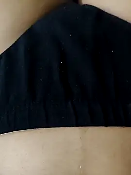 Jiya hott online show from November 2025 05:39:02 PM