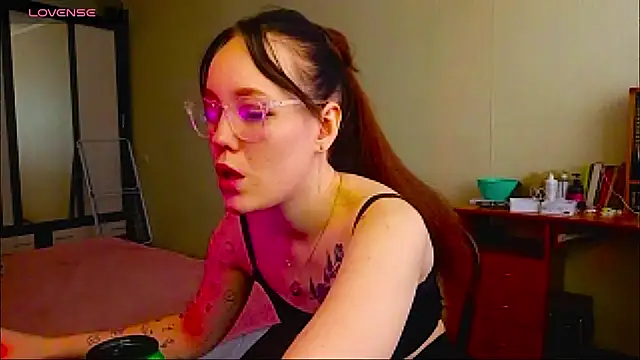 Snapshot of JennyRass chatting on January 2026 11:17:02 AM JennyRass online show from January 2026 11:17:02 AM