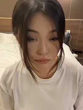 Snapshot of zhenzhen666 chatting on November 2025 12:43:01 PM zhenzhen666 online show from November 2025 12:43:01 PM