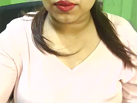 Snapshot of Kiara_pari chatting on October 2025 10:01:02 PM Kiara pari online show from October 2025 10:01:02 PM