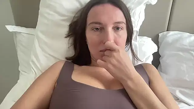 CArivora online show from February 2026 12:16:01 PM