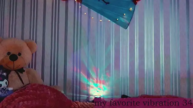 ArianaLight online show from June 2026 05:02:02 PM