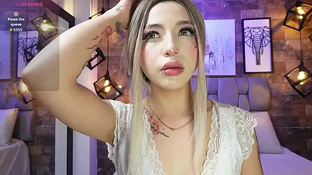 Snapshot of Sophia_Bellucci chatting on December 2025 12:31:02 PM Sophia Bellucci online show from December 2025 12:31:02 PM