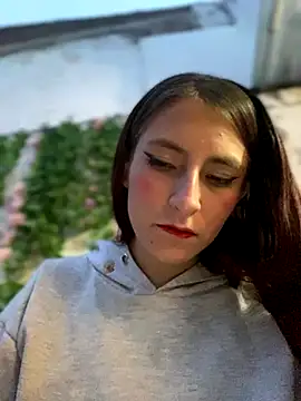 Snapshot of Im_scarlett18 chatting on December 2025 10:55:01 PM Im scarlett18 online show from December 2025 10:55:01 PM