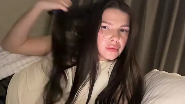 Seysolia online show from April 2026 10:23:01 PM