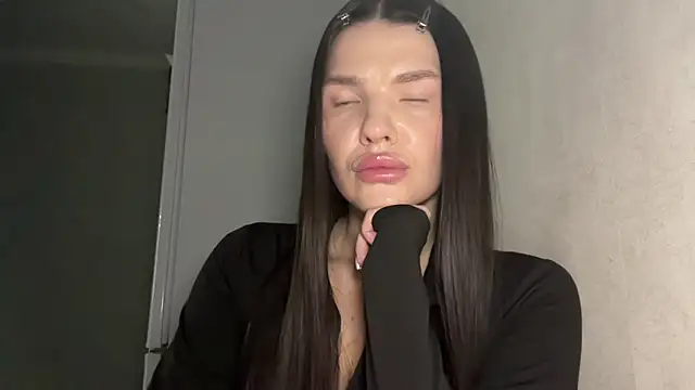 Seysolia online show from March 2026 09:41:01 PM