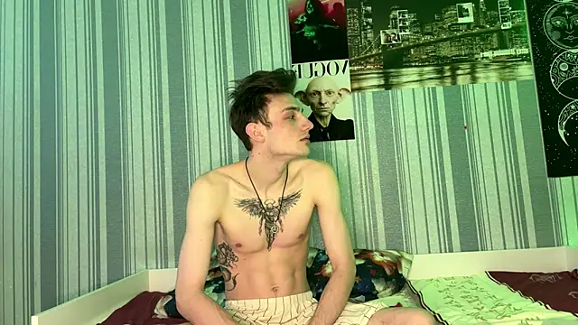 EmiliaCouple online show from February 2026 02:14:01 PM