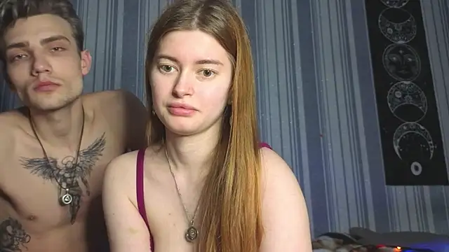 EmiliaCouple online show from April 2026 05:47:01 PM