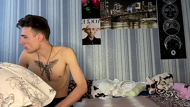 EmiliaCouple online show from March 2026 07:38:02 AM