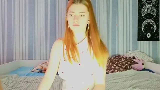 EmiliaCouple online show from April 2026 08:26:02 AM