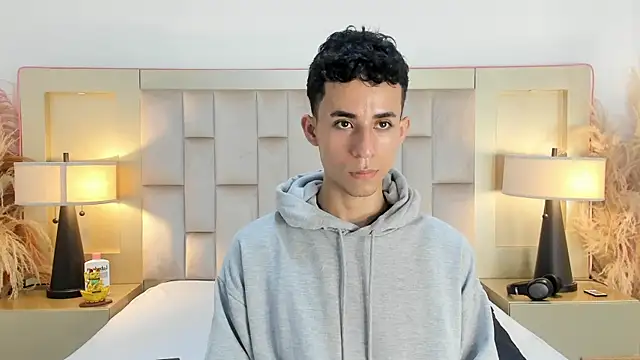 Zahir Ashar online show from April 2026 07:33:01 PM