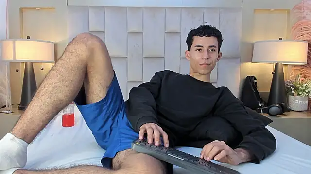 Zahir Ashar online show from March 2026 10:31:02 PM