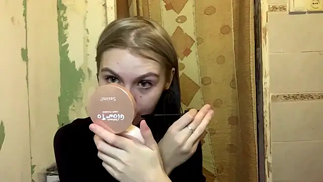 Snapshot of ArianeBhayani chatting on October 2025 09:13:01 PM ArianeBhayani online show from October 2025 09:13:01 PM