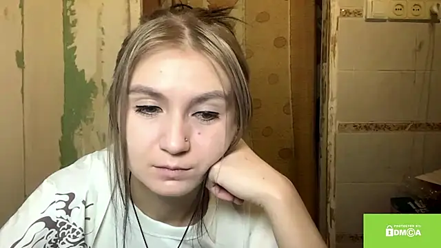 Snapshot of ArianeBhayani chatting on November 2025 09:08:01 PM ArianeBhayani online show from November 2025 09:08:01 PM