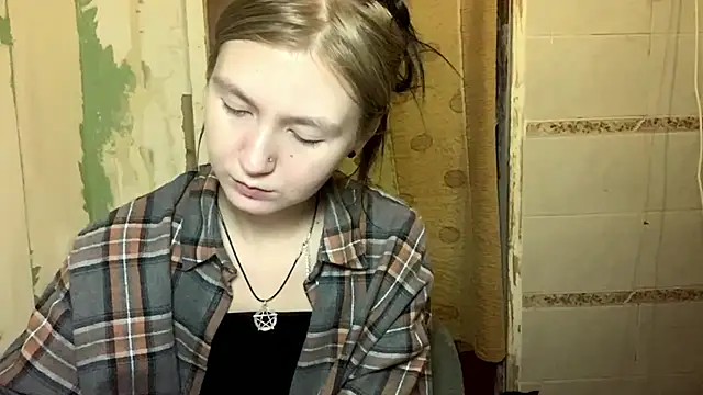 Snapshot of ArianeBhayani chatting on November 2025 09:07:01 PM ArianeBhayani online show from November 2025 09:07:01 PM