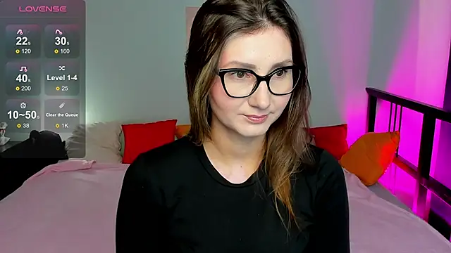 Snapshot of NikkiKiss__ chatting on October 2025 01:30:02 AM NikkiKiss online show from October 2025 01:30:02 AM