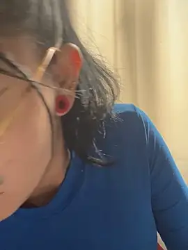 angie rousse  online show from October 2025 01:46:02 PM